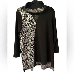 Sun‎ Kim Black and Cream Animal Tunic Long Sleeve Classy Sheer V at Neck Size S